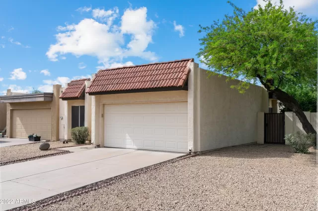 MLS: 6392823 Condo For Sale