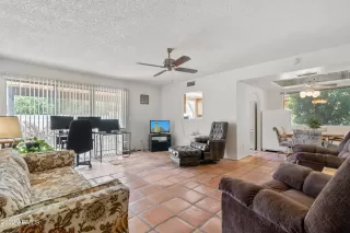 Photo #3: 6392823 Listing