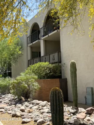 Photo #4: 6392977 Listing