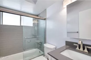 Photo #6: 6393032 Listing