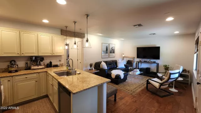 MLS: 6393084 Condo For Sale