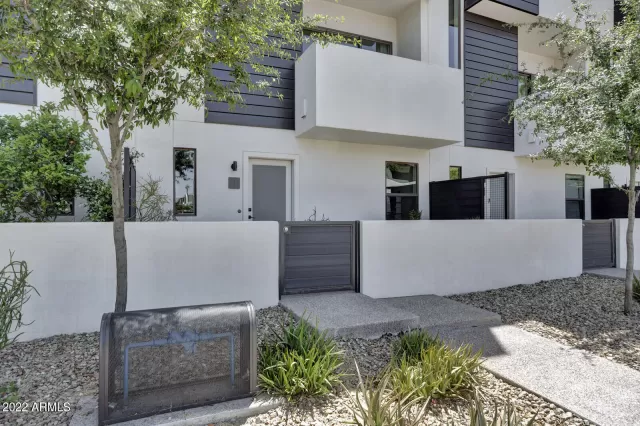 MLS: 6393120 Condo For Sale