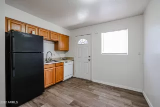 Photo #5: 6393236 Listing