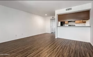 Photo #4: 6393240 Listing