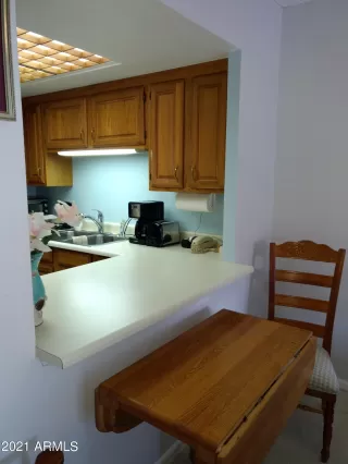 Photo #5: 6393369 Listing