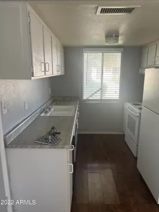 Photo #6: 6393668 Listing 