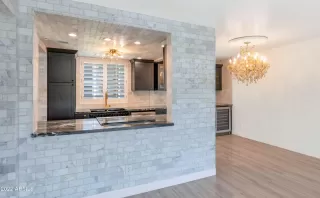 Photo #4: 6393677 Listing