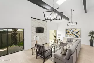 Photo #1: 6393749 Listing