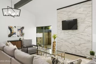 Photo #4: 6393749 Listing