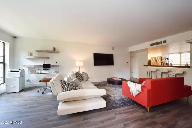 MLS: 6393985 Condo For Sale