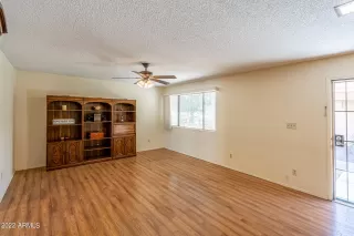 Photo #4: 6394164 Listing