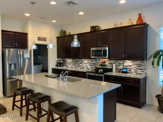 Photo #2: 6394173 Listing 