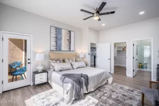 Photo #2: 6394315 Listing