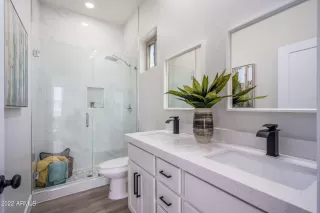 Photo #3: 6394315 Listing