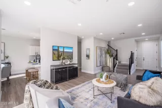 Photo #5: 6394315 Listing