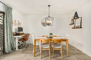 Photo #5: 6394371 Listing