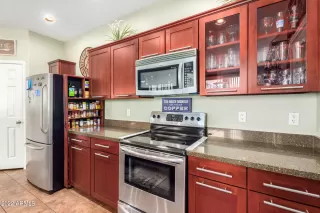 Photo #5: 6394587 Listing