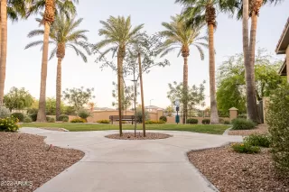 Photo #4: 6394635 Listing