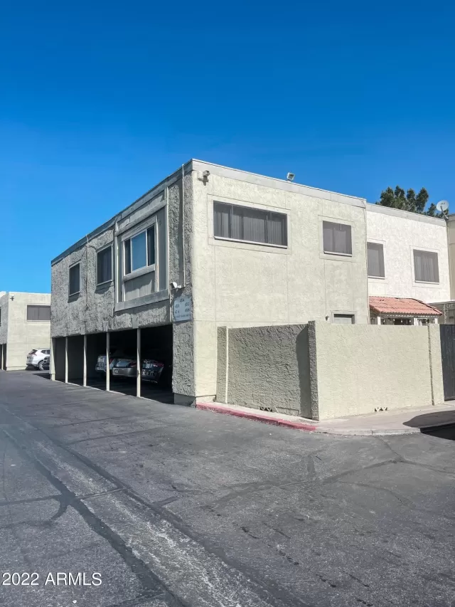 MLS: 6394638 Condo For Sale