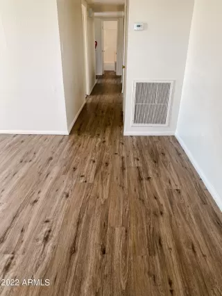 Photo #4: 6394638 Listing