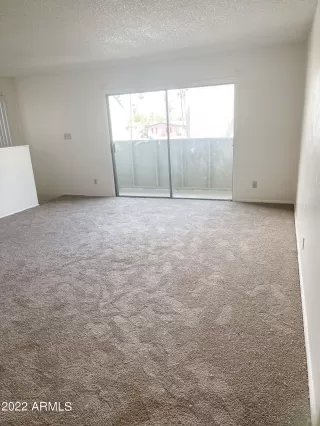 Photo #6: 6394653 Listing