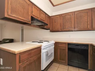 Photo #5: 6394663 Listing