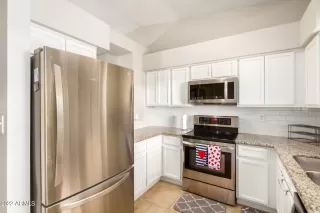 Photo #3: 6394750 Listing