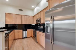 Photo #6: 6394855 Listing