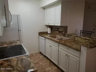 Photo #5: 6394910 Listing