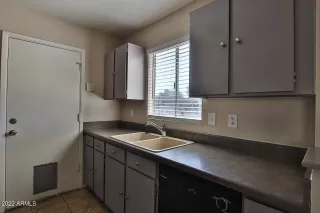 Photo #3: 6394952 Listing 