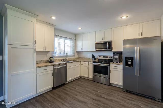 MLS: 6394982 Condo For Sale