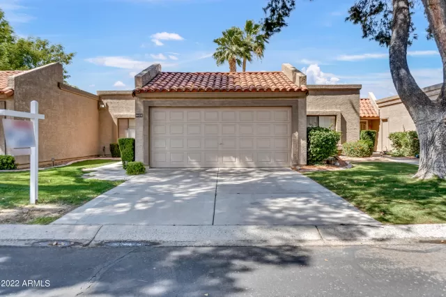 MLS: 6394995 Condo For Sale