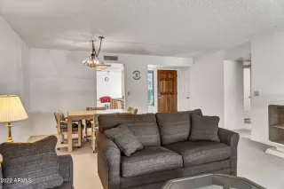 Photo #5: 6394995 Listing