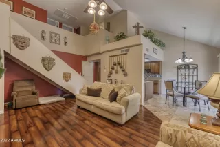 Photo #5: 6395131 Listing 