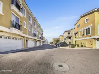 Photo #6: 6395447 Listing 