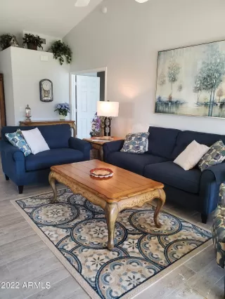 Photo #6: 6395616 Listing