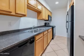 Photo #4: 6395680 Listing