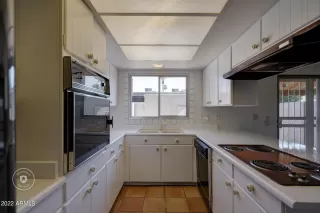 Photo #3: 6395689 Listing