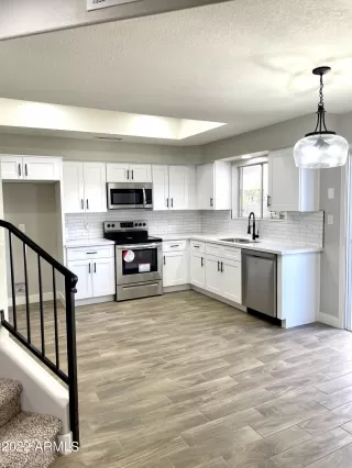 Photo #1: 6395703 Listing