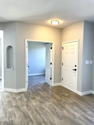 Photo #6: 6395703 Listing