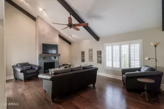 Photo #1: 6395743 Listing