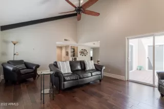 Photo #2: 6395743 Listing