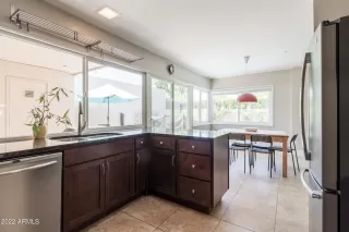 Photo #3: 6395743 Listing