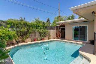 Photo #4: 6395743 Listing