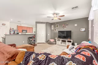 Photo #6: 6395796 Listing 