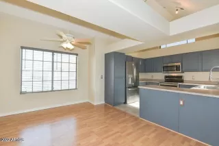 Photo #6: 6395798 Listing