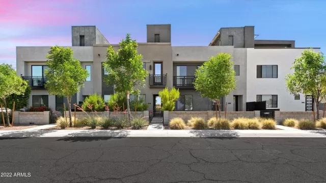 MLS: 6395920 Condo For Sale