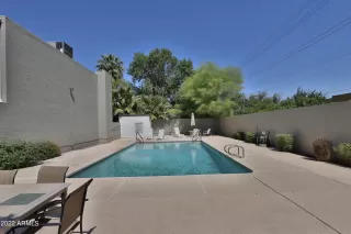 Photo #5: 6395931 Listing 