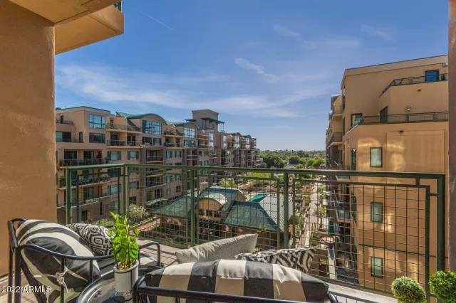 MLS: 6396100 Condo For Sale
