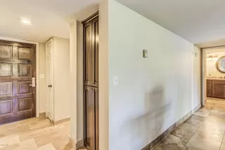 Photo #4: 6396120 Listing